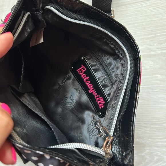 Betsey Johnson Floral Crossbody Purse - Picture 6 of 8